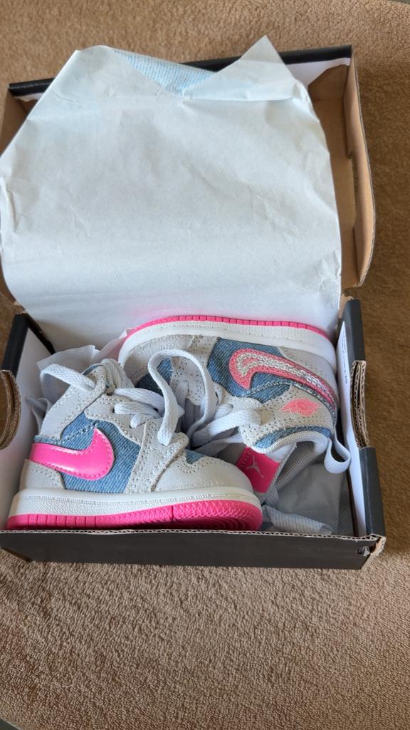 Nike Jordans, Ophalen of Verzenden, Zo goed als nieuw