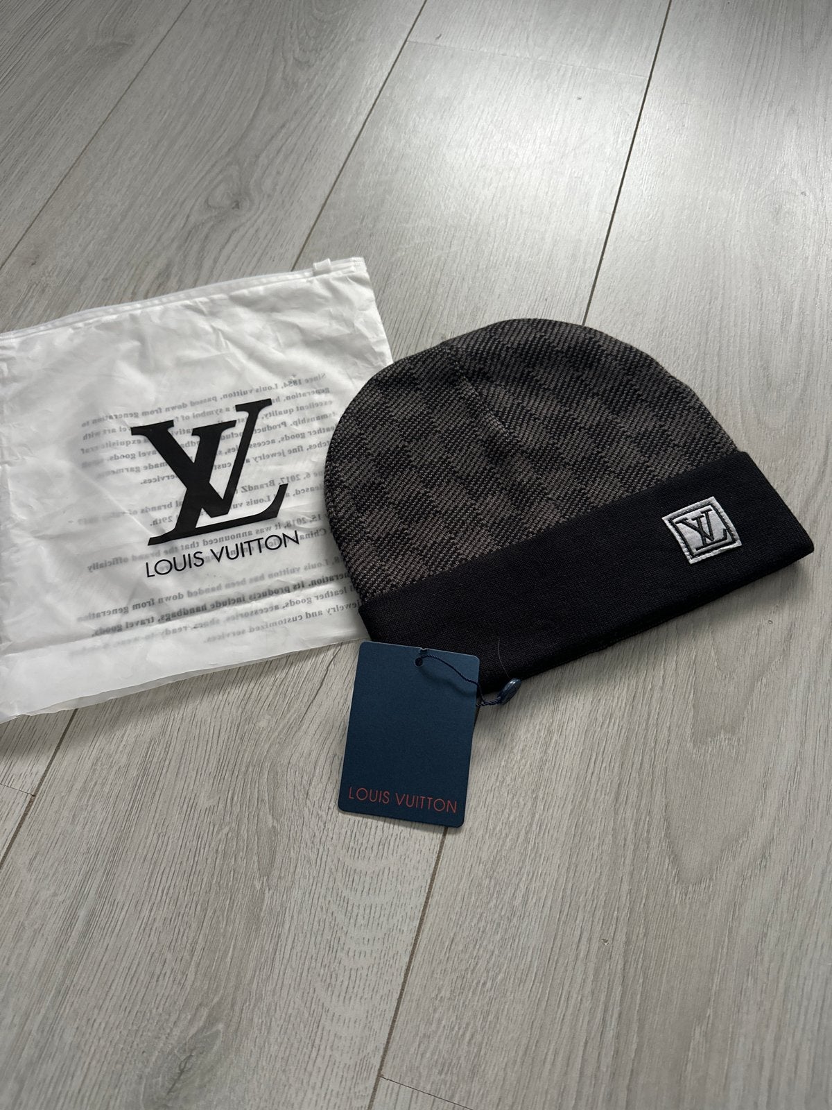 Louis Vuitton Muts XL - Nieuw met label en verpakking, Kleding | Dames, Verzenden, Nieuw, Maat 46/48 (XL) of groter, Muts