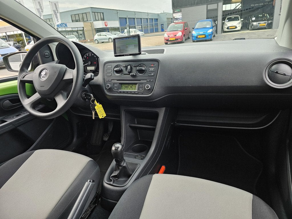 Skoda Citigo 1.0 Greentech Arctic|APK|NAP|Airco|Trekhaak, Auto's, Skoda, Voorwielaandrijving, Euro 5, Stof, Gebruikt