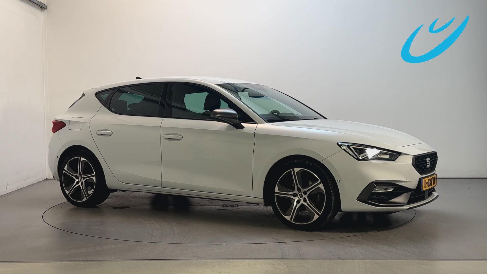 Seat Leon 1.0 TSI FR Business Intense Camera Virtual Cockpit, Stof, Gebruikt, Met garantie (alle), Leon