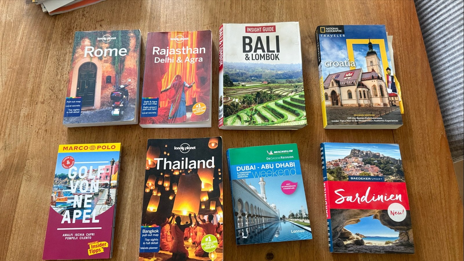 Diverse reisgidsen voor wereldwijde avonturen, Boeken, Gelezen, Lonely Planet, Europa, Ophalen of Verzenden