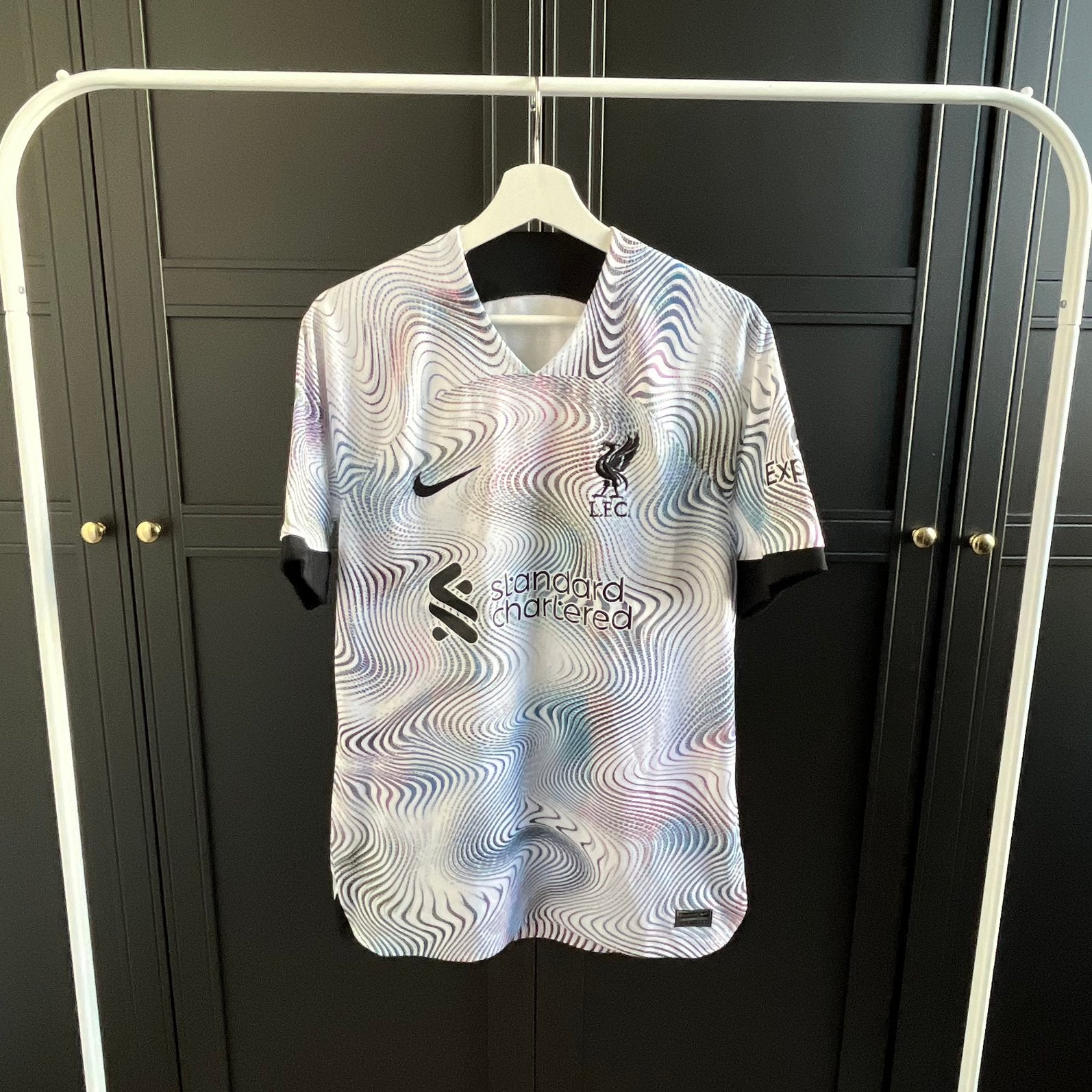 Liverpool shirt, Buitenlandse clubs, Shirt, Verzenden, Zo goed als nieuw