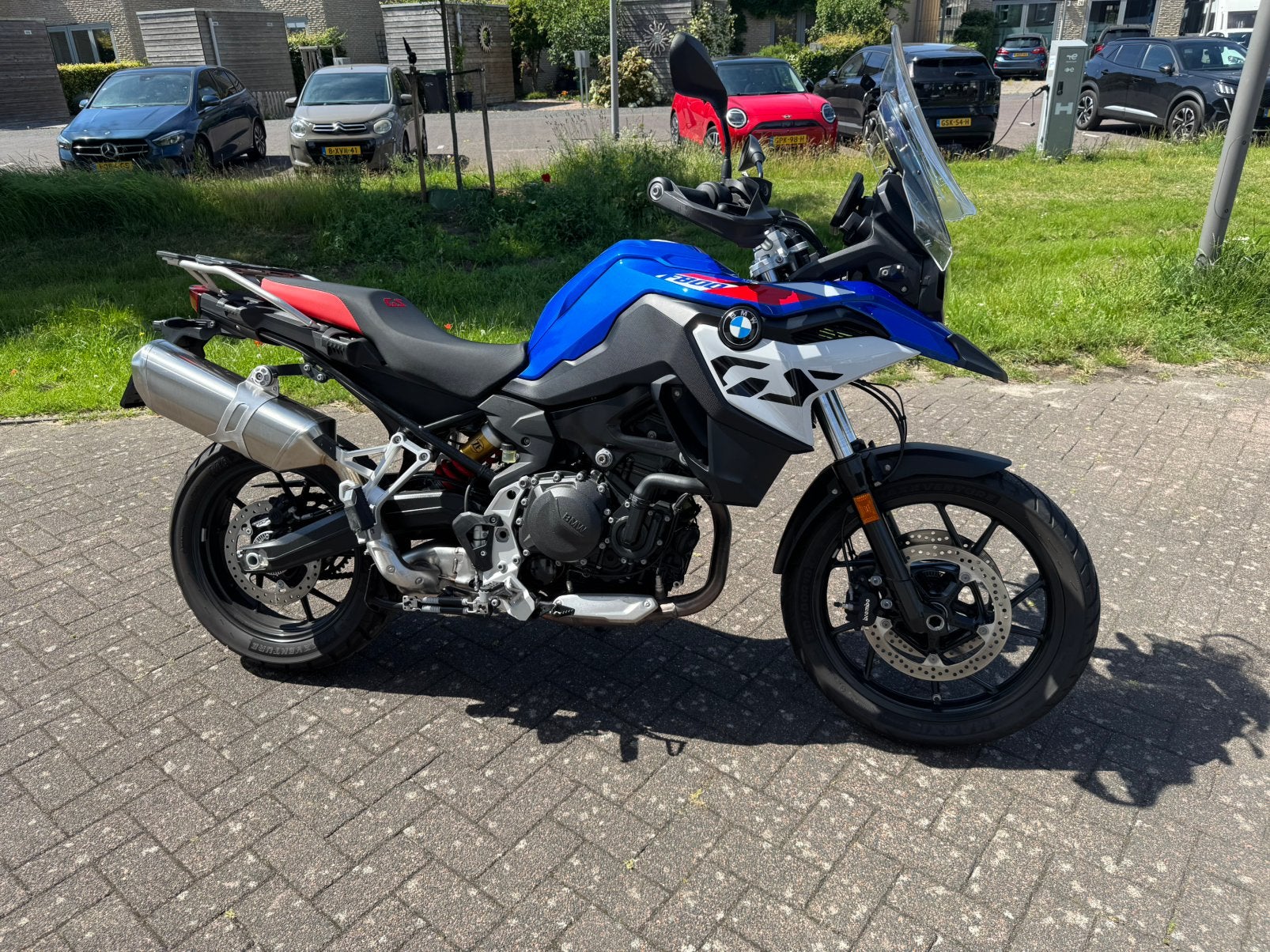 BMW F 800 GS 2024 | 4305 km | Dynamic ESA | BTW motor, Motoren, 2 cilinders, Handvatverwarming, Nieuw, Motorrijbewijs A