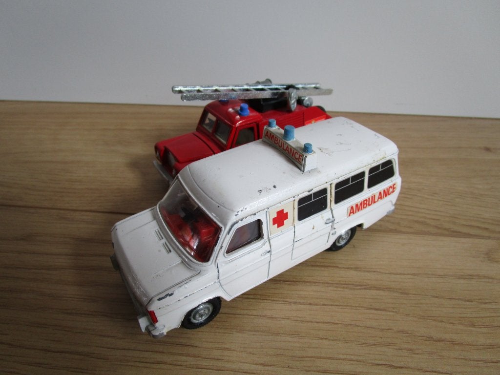 Dinky Ford en Land Rover, Ophalen of Verzenden, Gebruikt, Auto, Dinky Toys