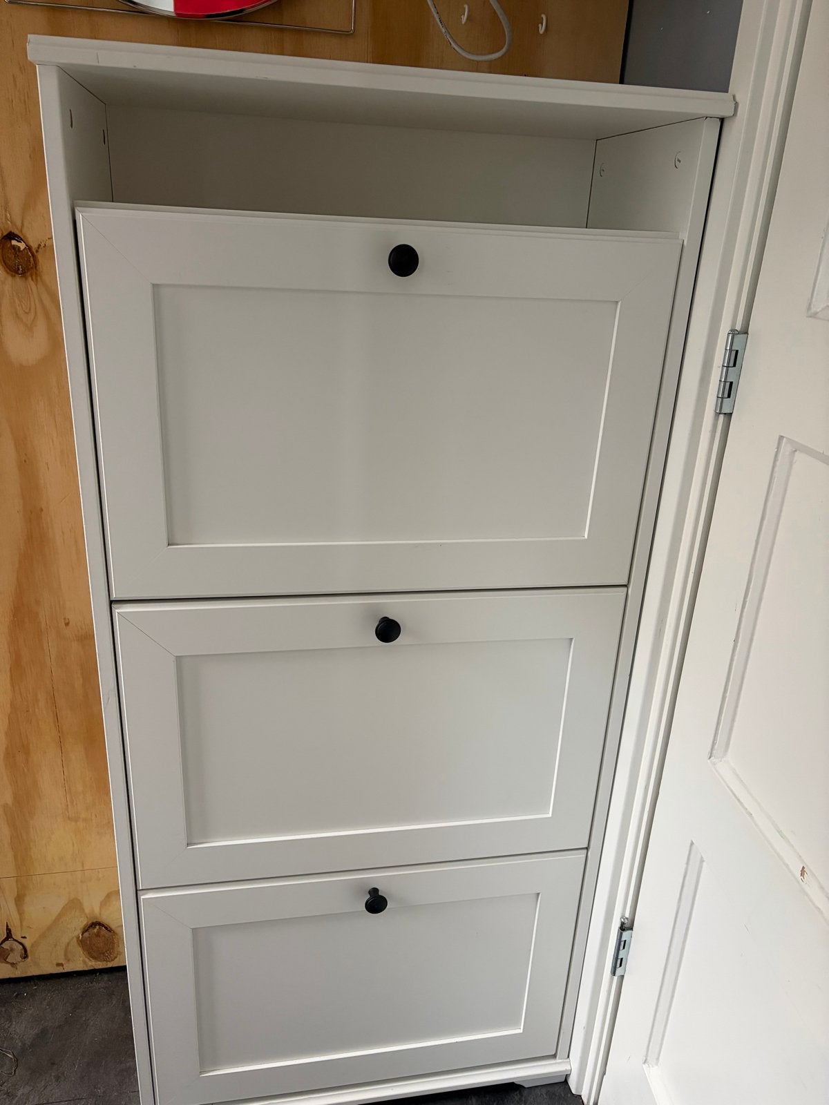 Ikea Brusali witte schoenenkast met 3 vakken 61x30x120 cm, Ophalen, Gebruikt