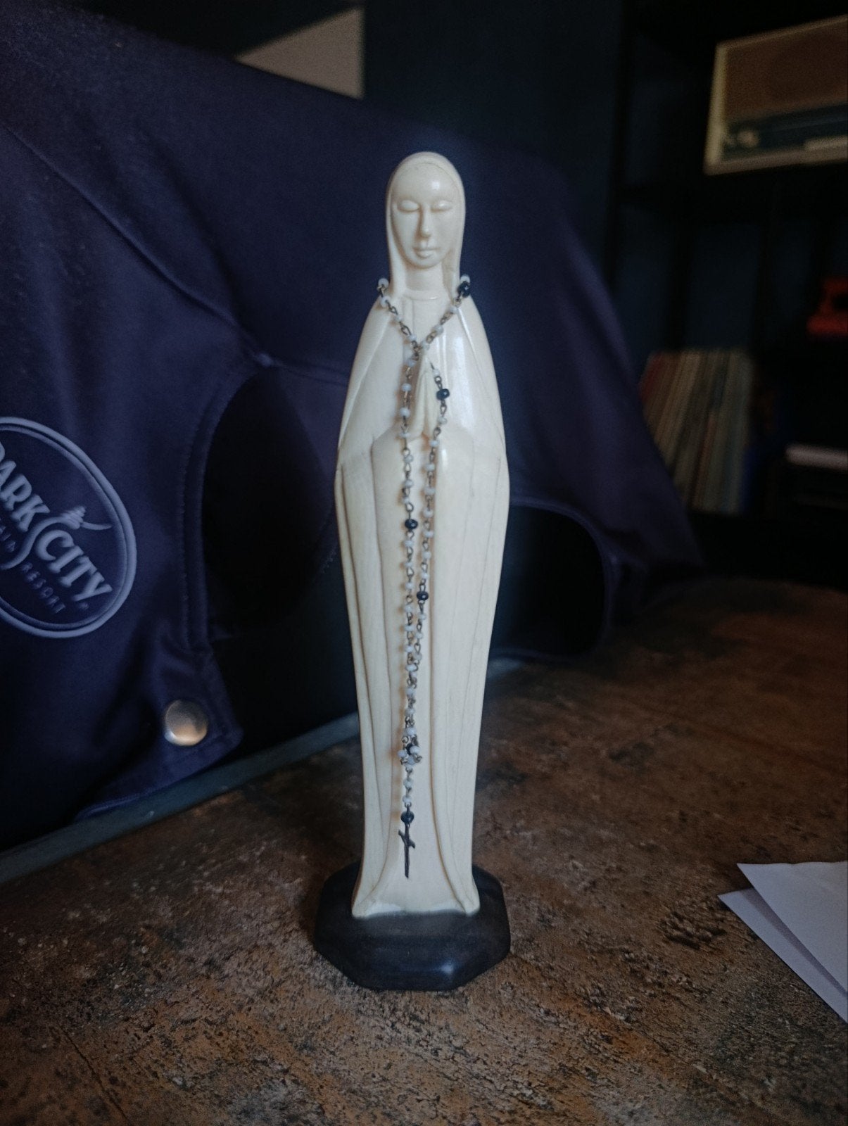 oud maria beeld met mini rozenkrans, Ophalen of Verzenden