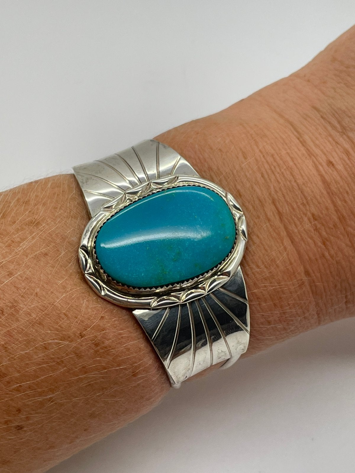 F697 Prachtige zilveren Navajo armband Pat Yazzie, Sieraden, Tassen en Uiterlijk, Ophalen of Verzenden, Zilver, Armband, Met edelsteen