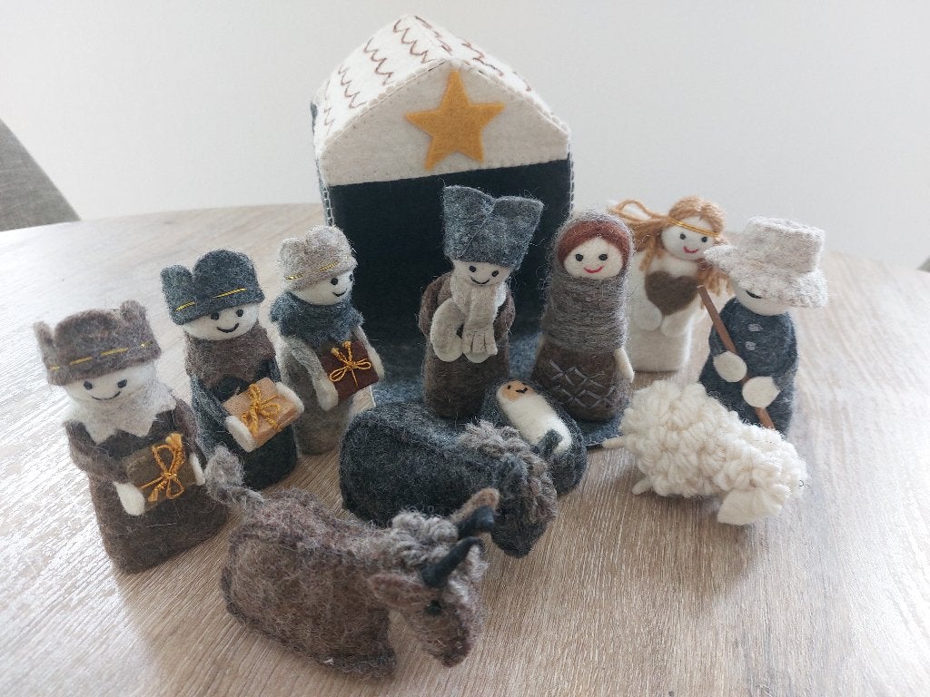 Sjaal met verhaal - vilten kerststal, Ophalen of Verzenden, Nieuw