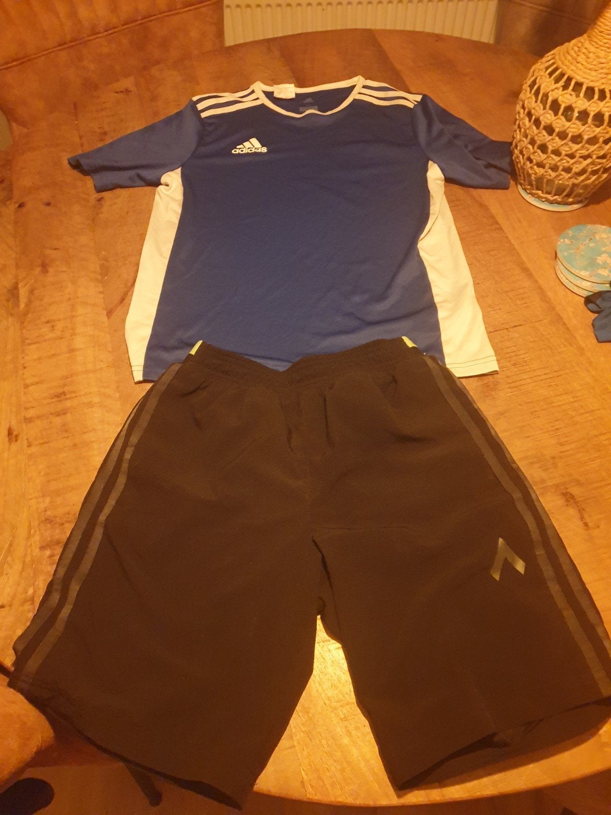 Adidas Climalite sportset maat 164, Kinderen en Baby's, Kinderkleding | Maat 164, Adidas, Jongen of Meisje, Ophalen of Verzenden