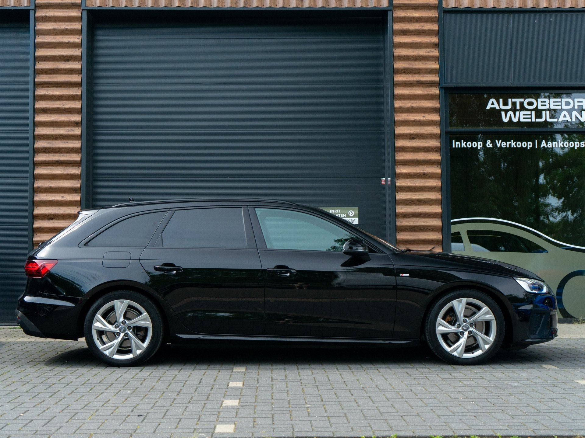 Audi A4 Avant 35 TFSI Launch edition Sport Competition NIEUW, Auto's, Audi, Gebruikt, 4 cilinders, A4, Zwart