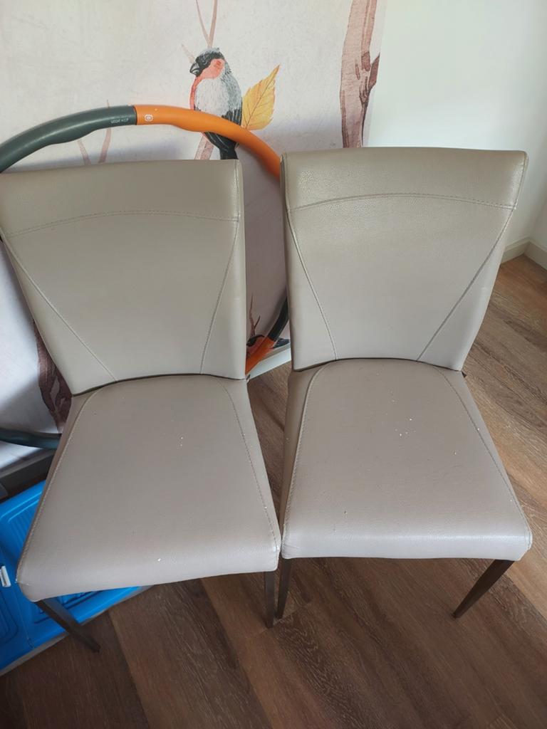 2 eetkamerstoelen Henders en Hazel, Ophalen, Gebruikt, Twee, Overige kleuren