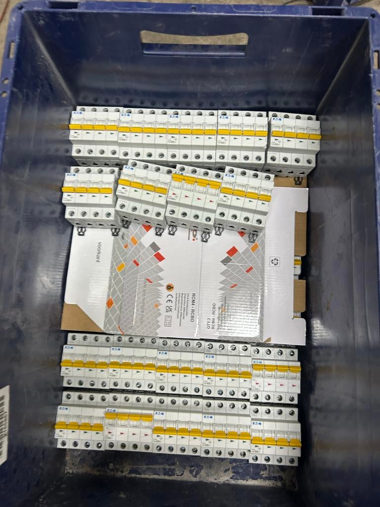 Eaton B25 4P Automaat - Nieuw, Doe-het-zelf en Verbouw, Elektra en Kabels, Ophalen, Nieuw, Overige typen