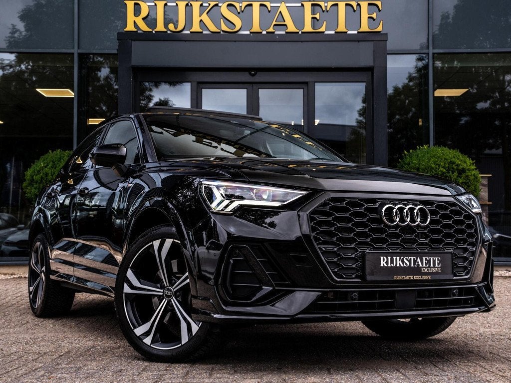 Audi Q3 Sportback 45 TFSI e S Line|PANO|HEAD-UP|CRUICE|20'', Auto's, Audi, Gebruikt, Zwart, Zwart, Hybride Elektrisch/Benzine