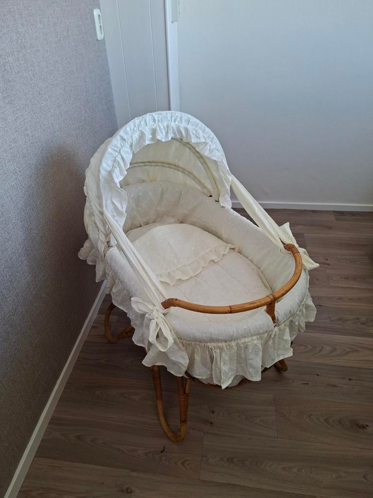 Nostalgische wieg van Rotan.Vintage Retro Nostalgie Romantis, Ophalen of Verzenden, Wieg
