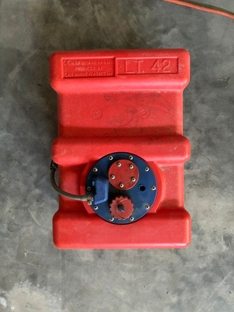 2 stuks Allpa 42 liter kunststof brandstoftanks, Watersport en Boten, Ophalen, Zo goed als nieuw, Motor en Techniek, Motorboot