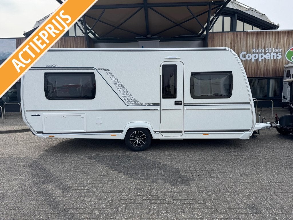 Fendt Bianco Activ 495 SFE 2026 GFK DAK + COMPLEET!!!, Caravans en Kamperen, Serviceluik, Lengtebed, Bedrijf, Treinzit