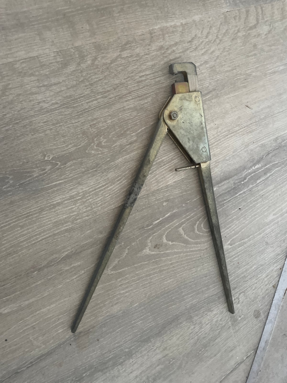 Oude handpons, metaalbewerking gereedschap, Ophalen of Verzenden, Gebruikt, Overige typen, Overige merken