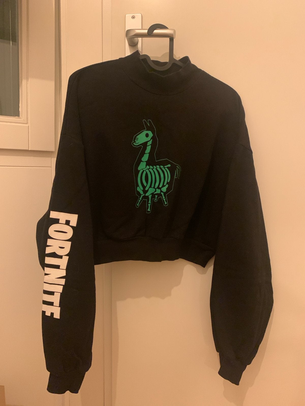 Fortnite Llama Cropped Trui - H&M Divided Maat M, Maat 38/40 (M), Zwart, Ophalen of Verzenden, Zo goed als nieuw