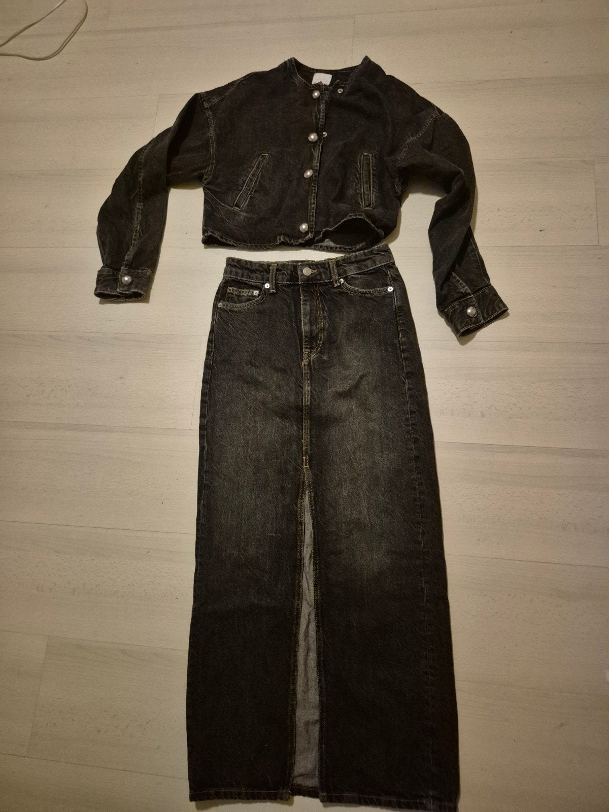 H&M denim set: spijkerrok en spijkerjasje, H&M, Zwart, Ophalen of Verzenden, Zo goed als nieuw