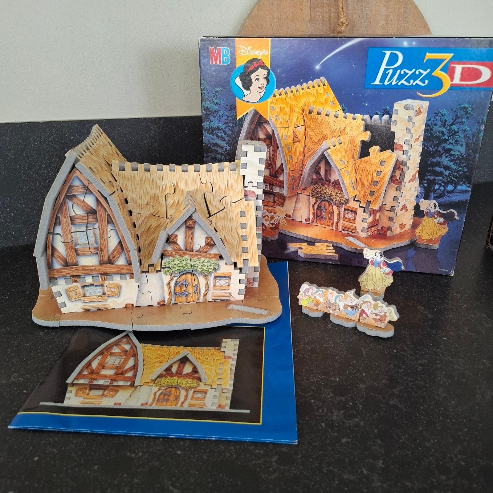 3D puzzel disney huis van sneeuwwitje en de 7 dwergen, Ophalen of Verzenden, Minder dan 500 stukjes, Gebruikt, Rubik's of 3D-puzzel