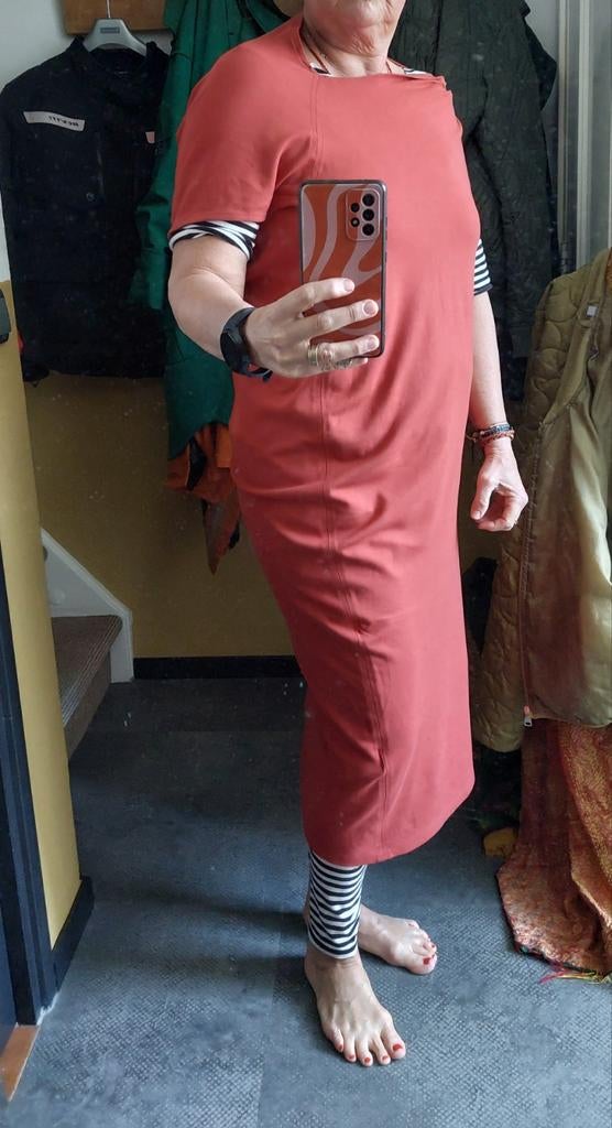 COS asymmetrische jurk - Comfortabel en stijlvol, Maat 38/40 (M), COS, Oranje, Ophalen of Verzenden