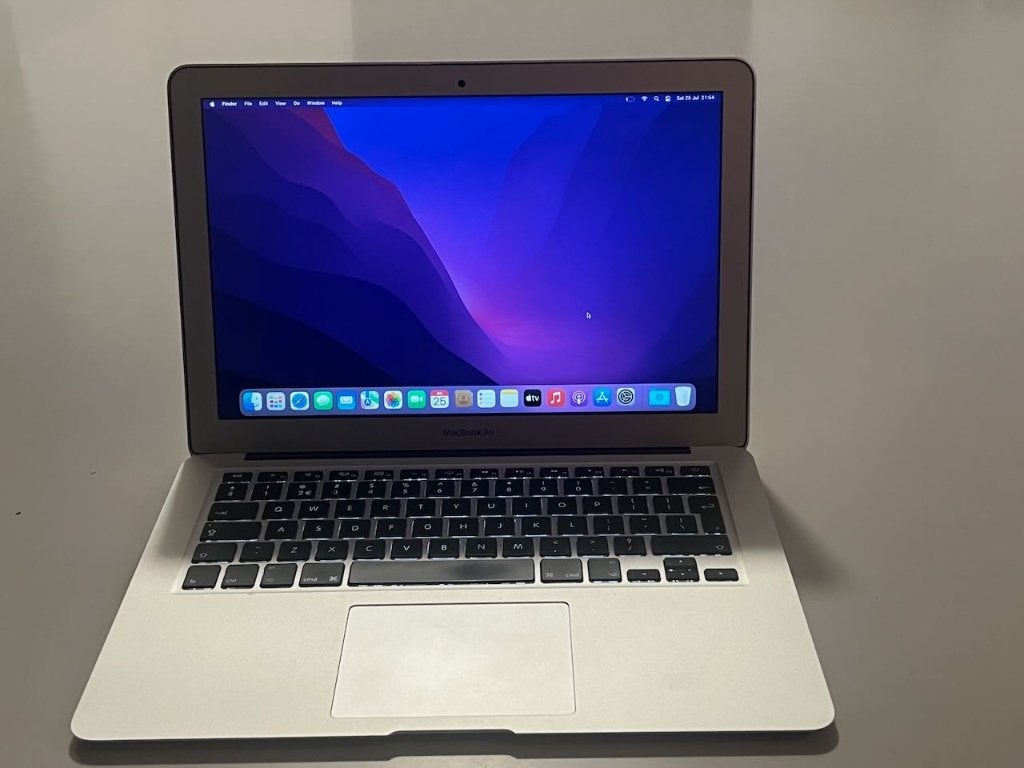 MacBook Air, Early 2025, Computers en Software, Apple Macbooks, Gebruikt, Qwerty, 13 inch, Minder dan 2 Ghz