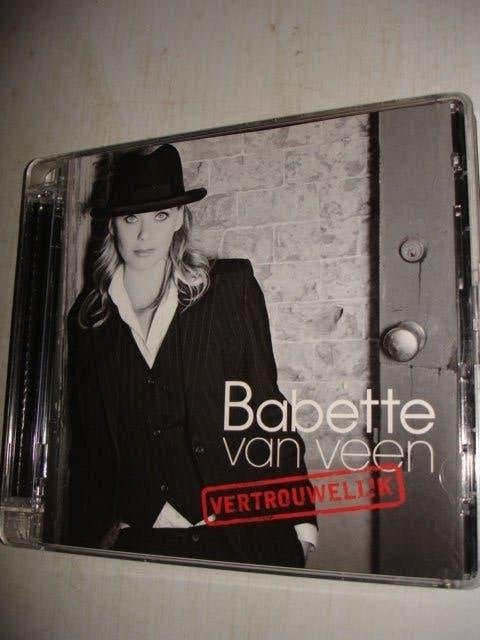 Babette van Veen- Vertrouwelijk- (NIEUW), Verzenden, Nieuw in verpakking, Pop