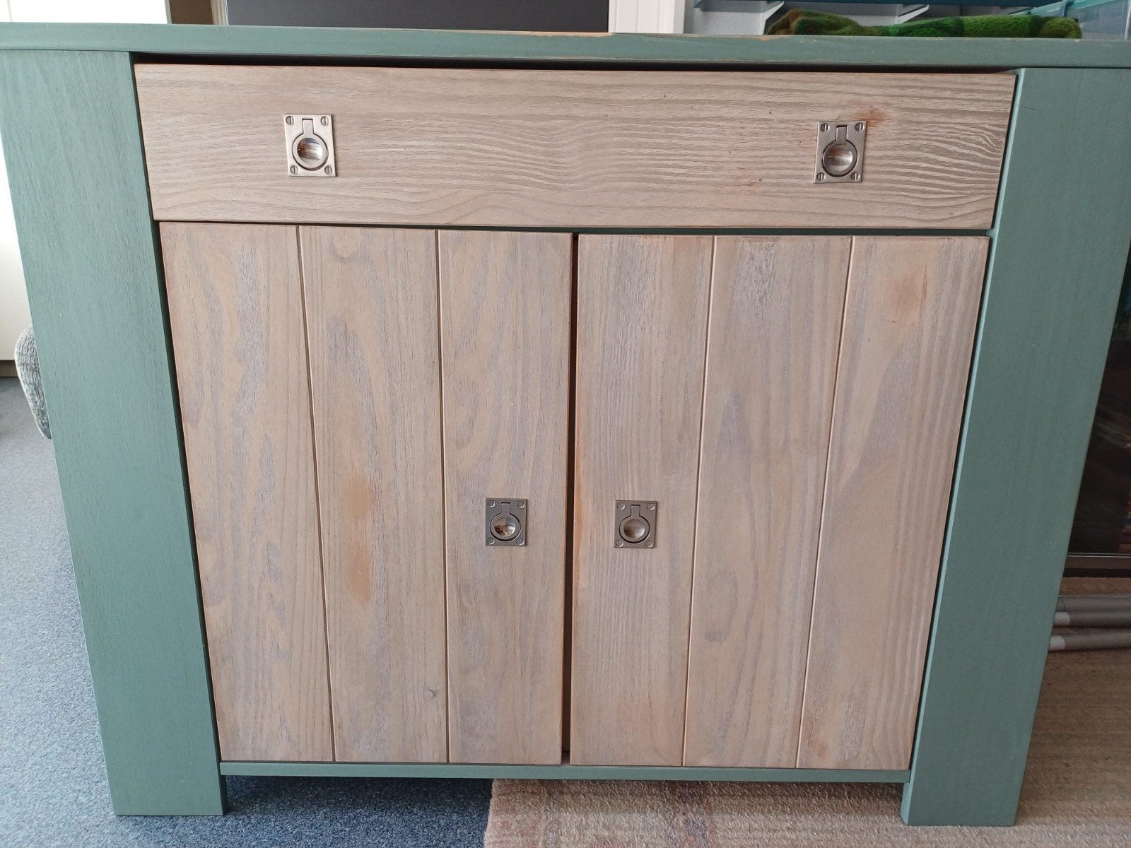 Unieke commode in groen en houtkleur, Ophalen, Gebruikt