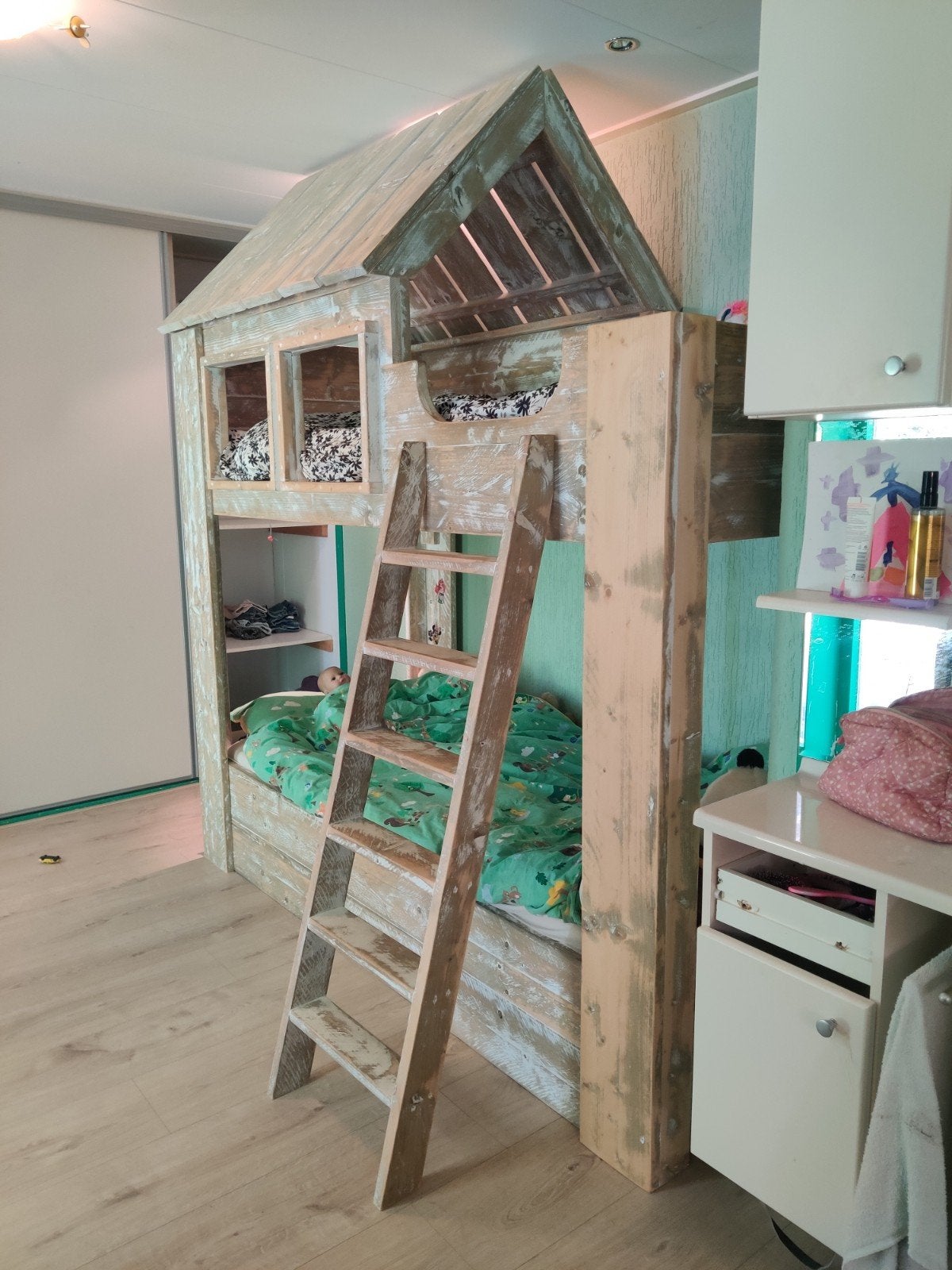 Massief houten stapelbed huisje - Uniek en speels, Ophalen, Tweepersoons, 200 cm, 100 cm