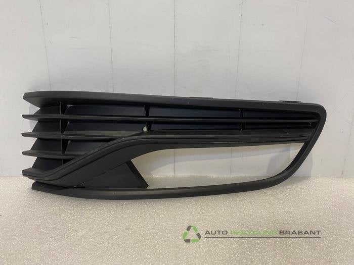 Afdekplaat mistlamp rechts van een Volkswagen Polo, Gebruikt, -, Volkswagen, -