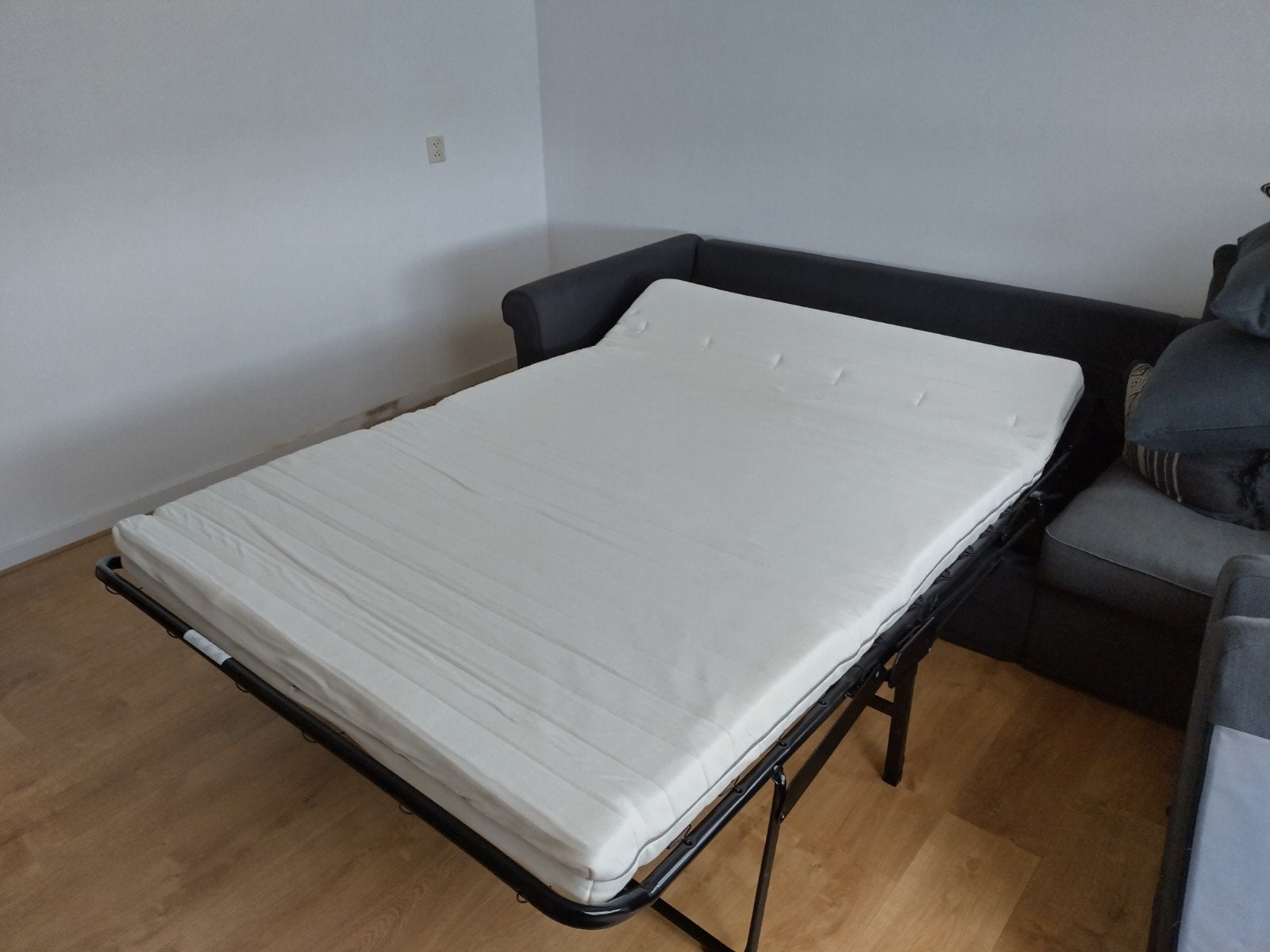 Foto 7 van IKEA Gronlid Bedbank - Zo Goed als Nieuw