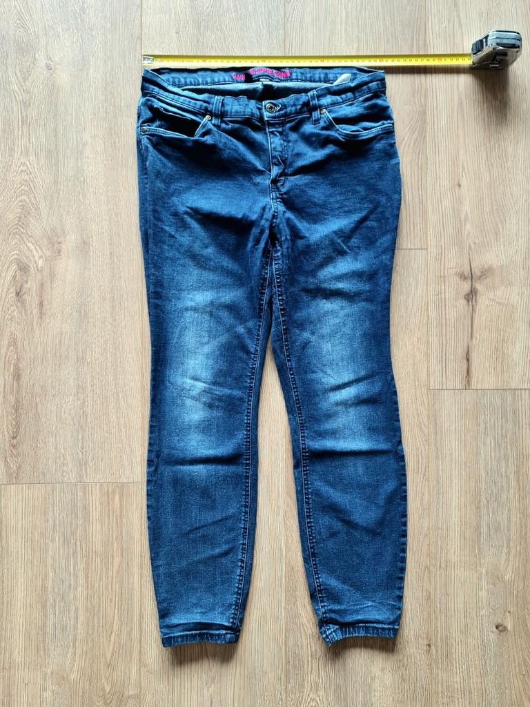 Rainbow super skinny maat 44, Kleding | Dames, Spijkerbroeken en Jeans, Rainbow, Blauw, Ophalen of Verzenden, Zo goed als nieuw