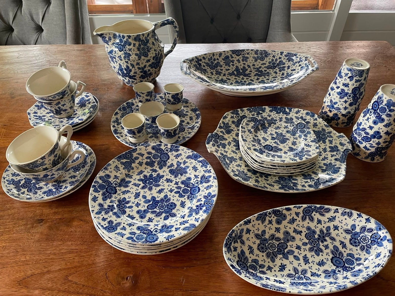 Servies Beatrix / Societe Ceramique Maastricht, Antiek en Kunst, Antiek | Servies compleet, Ophalen