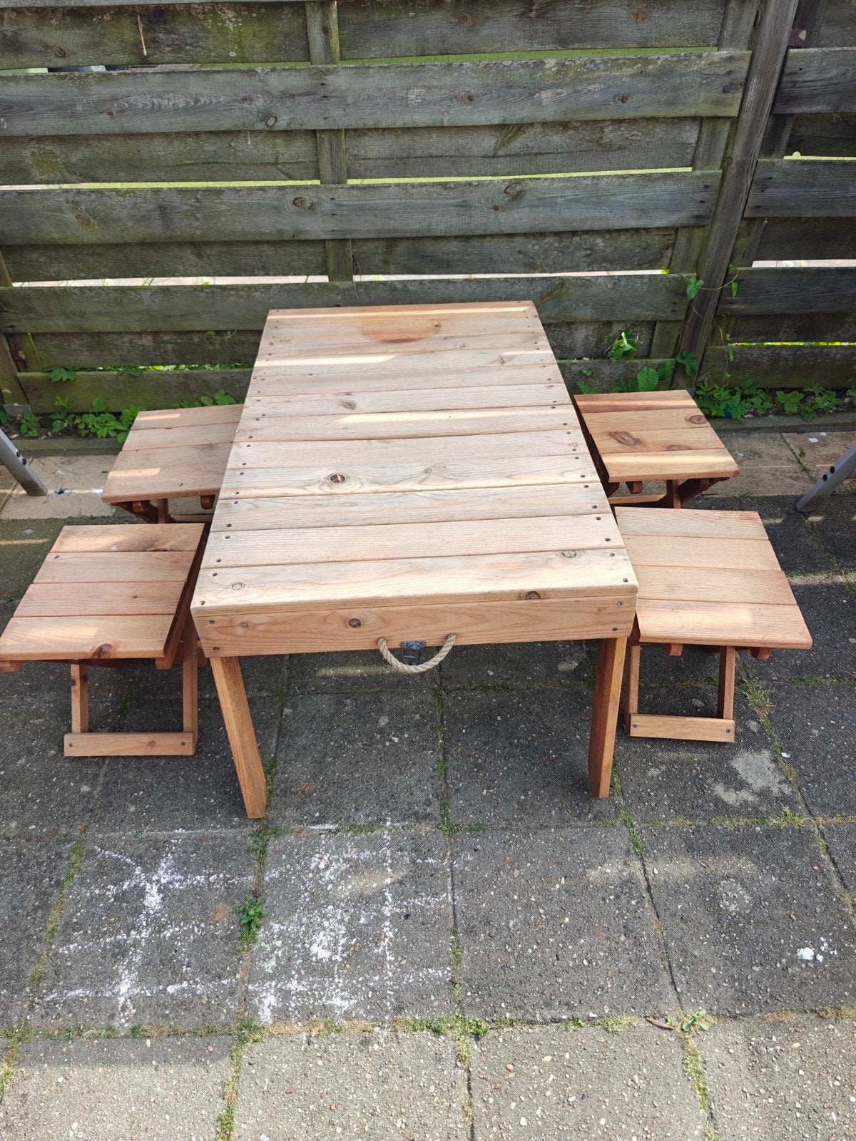 Opvouwbare houten kinder picknicktafel met 4 krukjes, Ophalen, Gebruikt, Rechthoekig, Kinderpicknicktafel