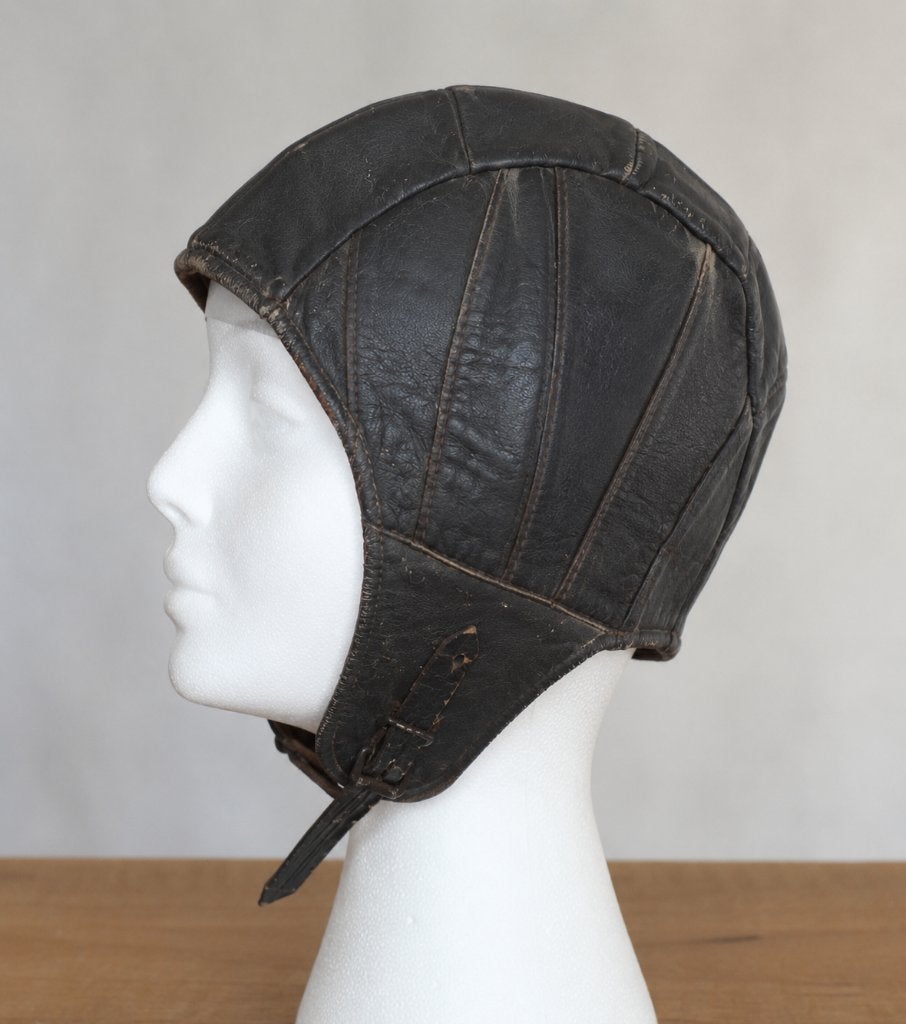 Vintage leren vliegeniersmuts / pilotenmuts authentiek, Ophalen of Verzenden, Luchtmacht, Nederland, Helm of Baret