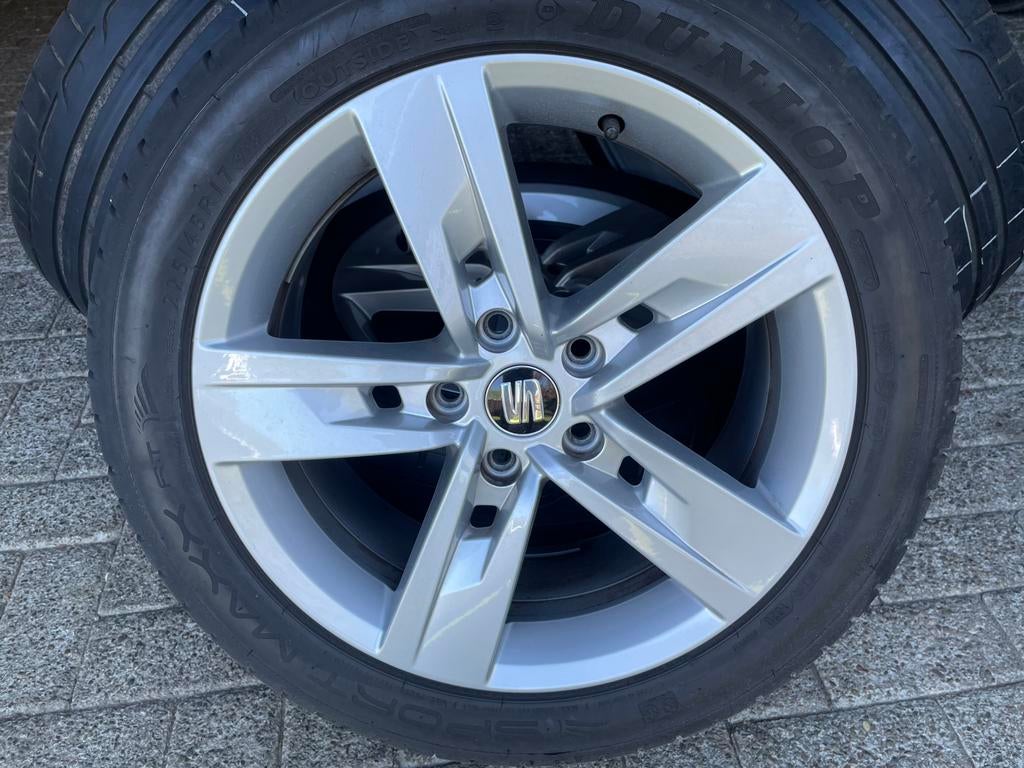 Set SEAT Leon FR lichtmetaal 17 inch met Dunlop zomerbanden, Ophalen, Gebruikt
