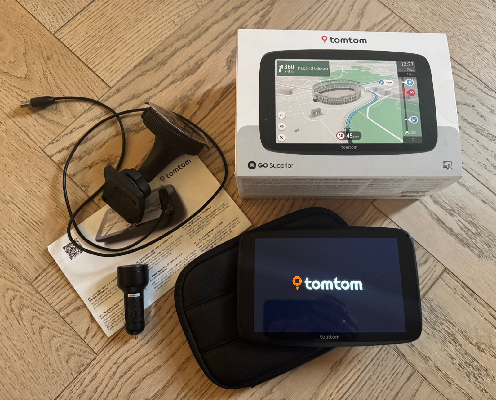 TomTom GO Superior Wereld 7 inch navigatie izgs!, Auto diversen, Autonavigatie, Ophalen of Verzenden, Zo goed als nieuw