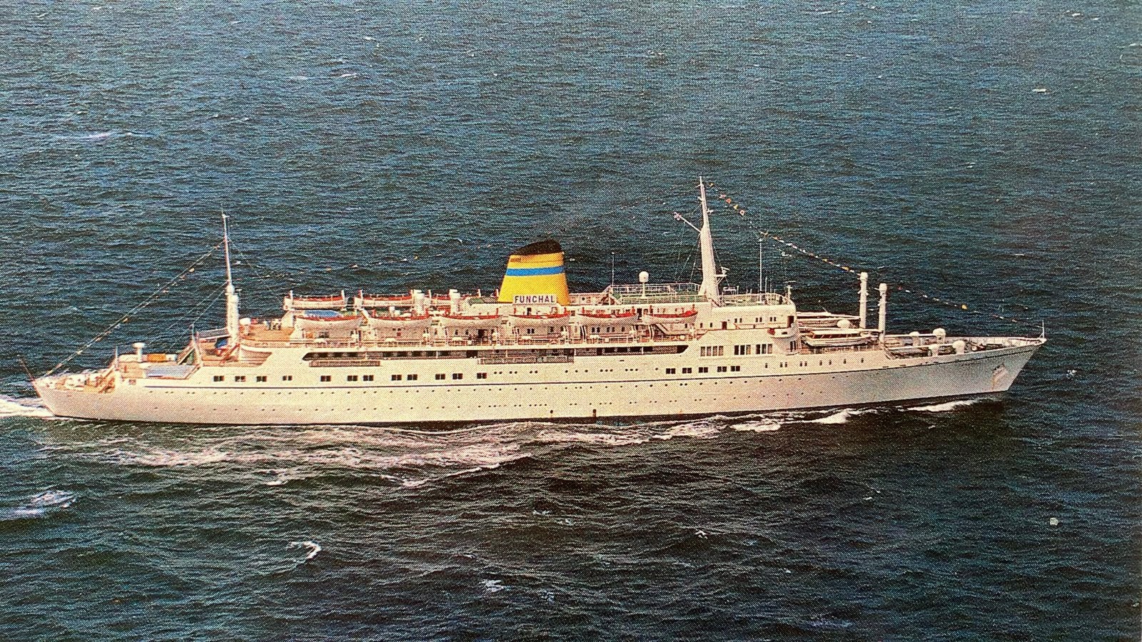 FUNCHAL  1961  Portugal pass.schip  Bestaat nog anno 2026, Ophalen of Verzenden, Zo goed als nieuw, Kaart, Foto of Prent