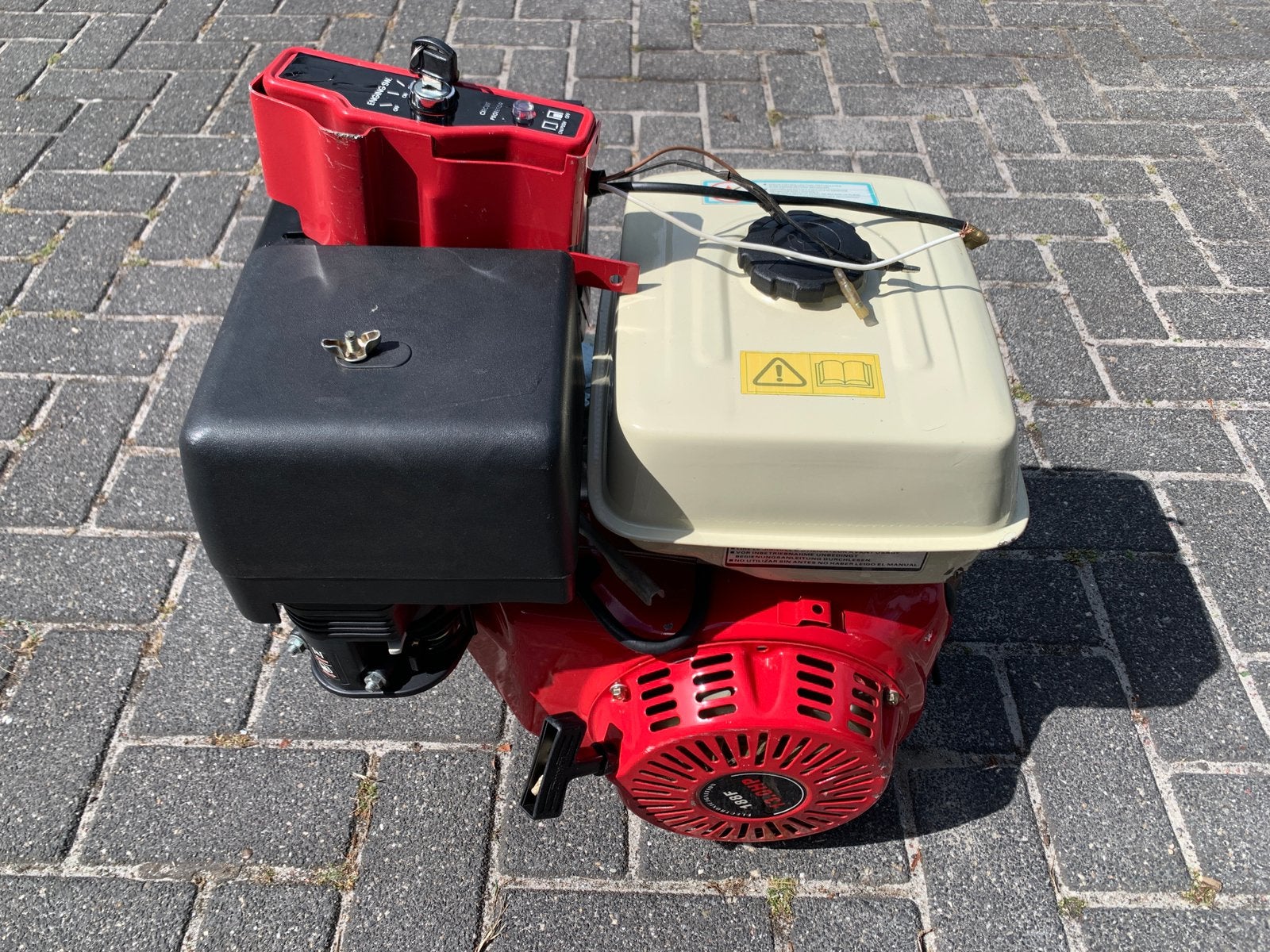13pk Honda GX390 clone/imitatie, praktisch nieuw, Ophalen, Zo goed als nieuw, Benzinemotor, 1800 rpm of meer