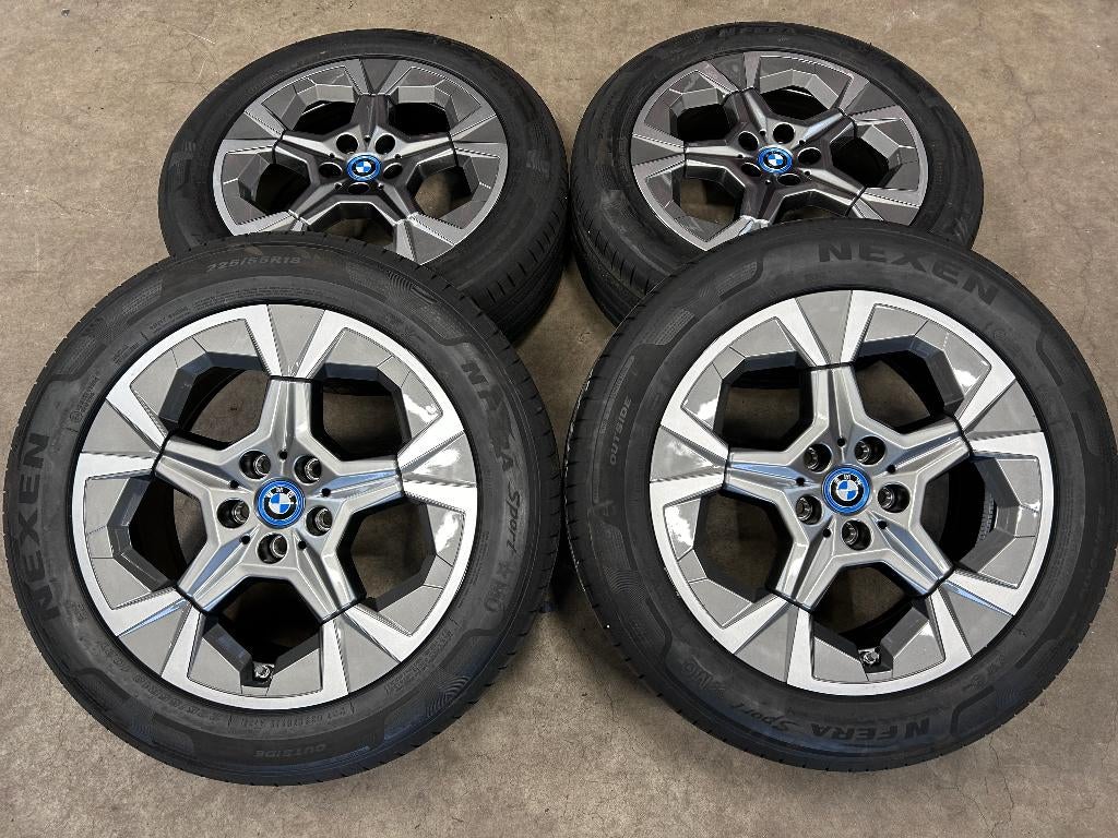 18 inch originele velgen + zomerbanden BMW X1 IX1 X2 IX2 866