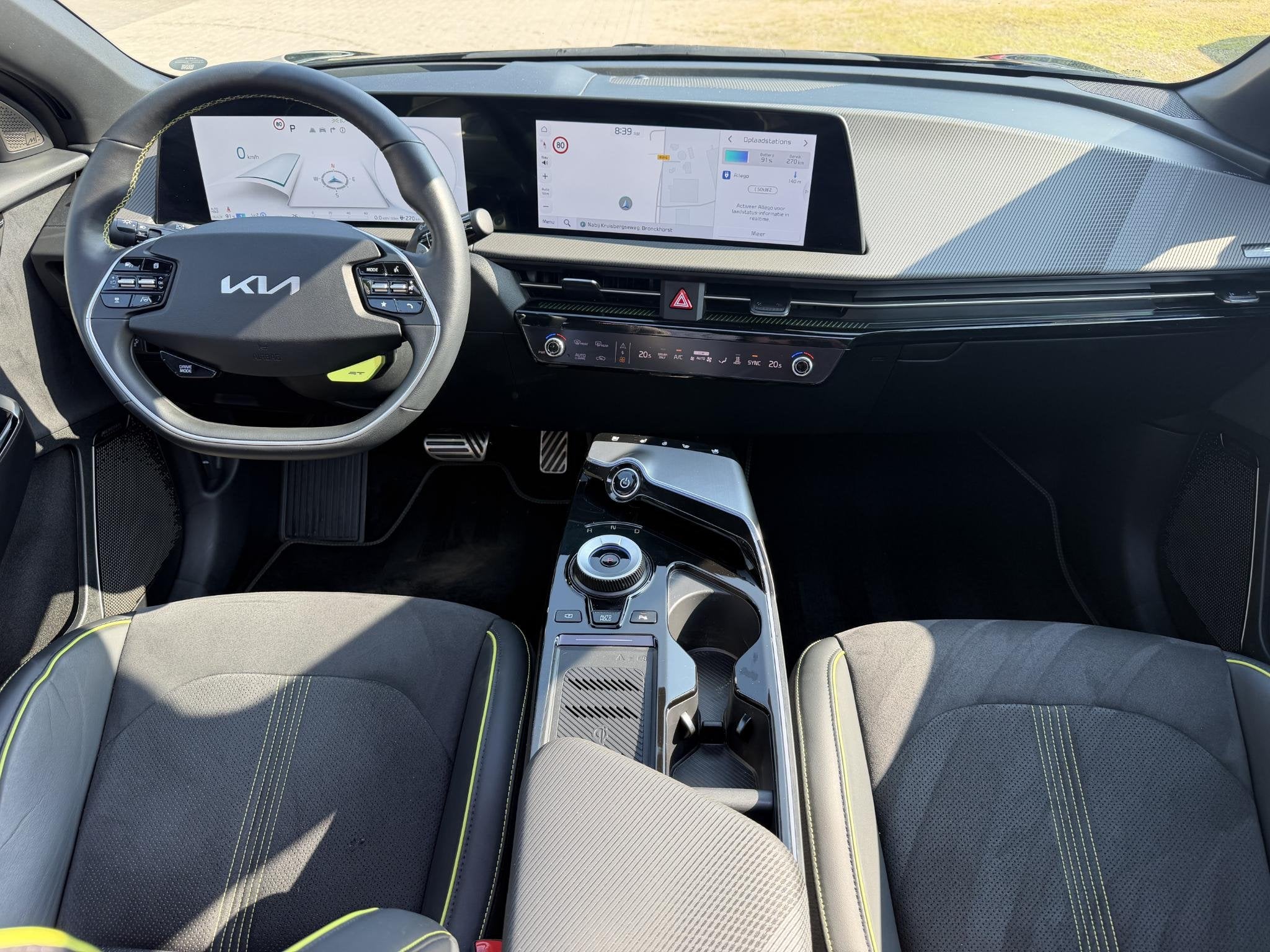Kia EV6 GT AWD 77.4 kWh 585 pk / SOH 100% /Fabrieksgarantie, Automaat, 100 %, Alcantara, Vierwielaandrijving