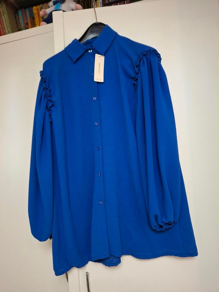 Mooie blauwe blouse met smock mouwtjes, Maat 38/40 (M), Blauw, Nieuw, Ophalen of Verzenden