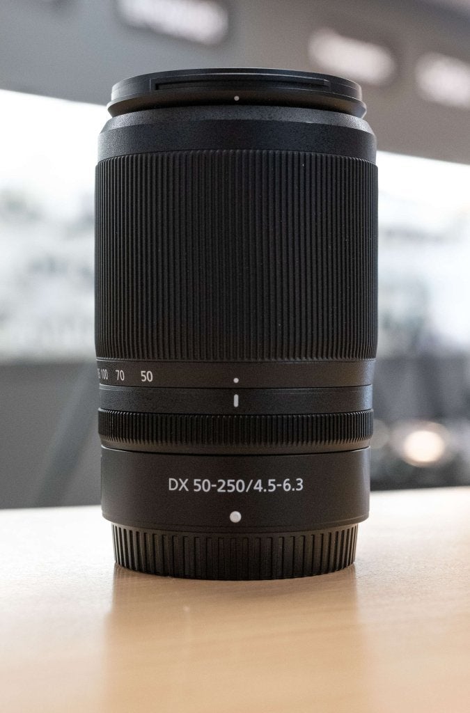 Nikon Z DX 50-250mm f/4.-6.3 (Hoogeveen), Foto-Groep, Luttekepoortstraat 26 3841 AX Harderwijk, Zo goed als nieuw, Webshop@foto-groep.nl
