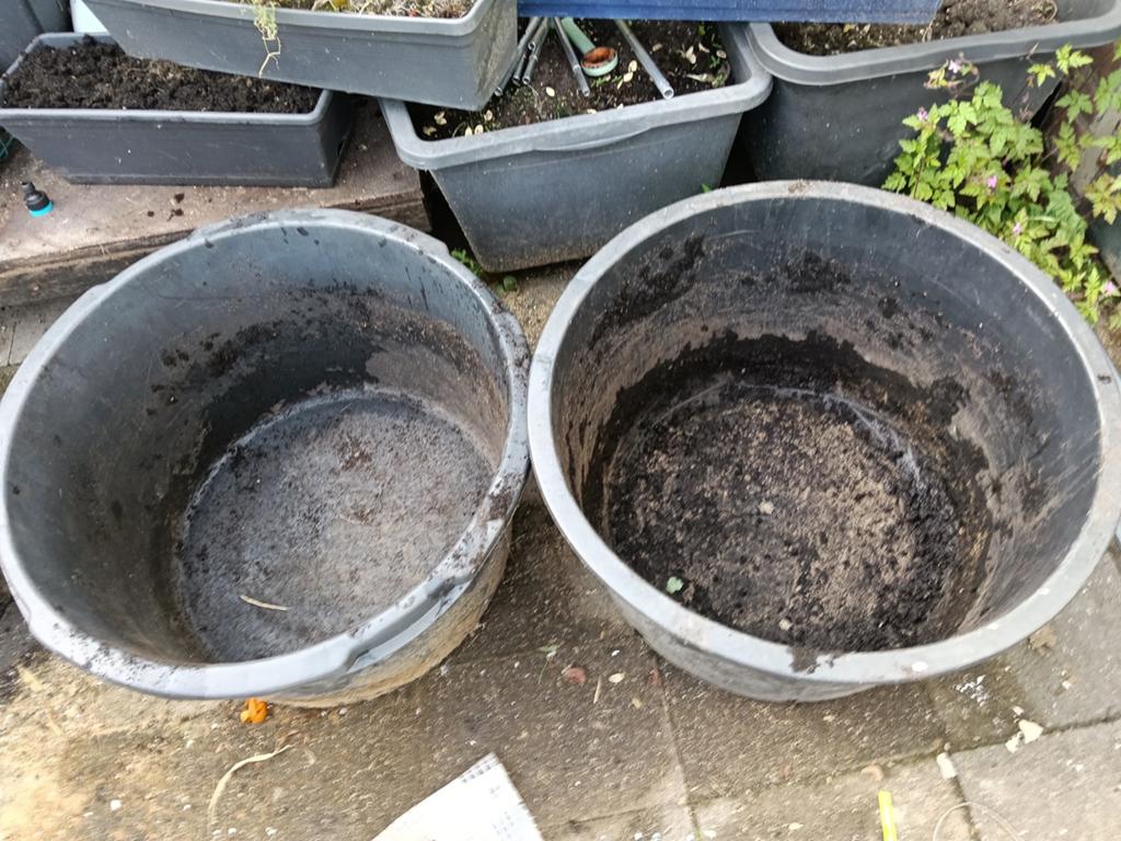 Bloembak specie kuip gaatjes in gratis, Ophalen, Gebruikt, Rond, Kunststof