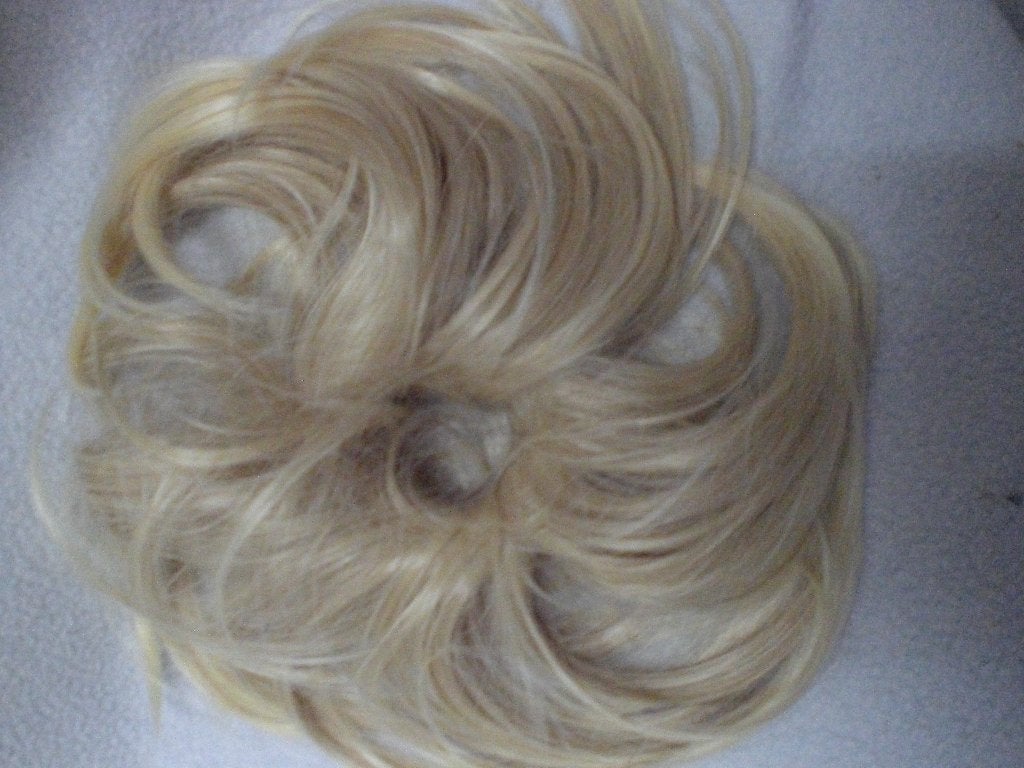 Haarstukje 2x blond Nieuw, Ophalen of Verzenden, Nieuw, Pruik of Haarverlenging