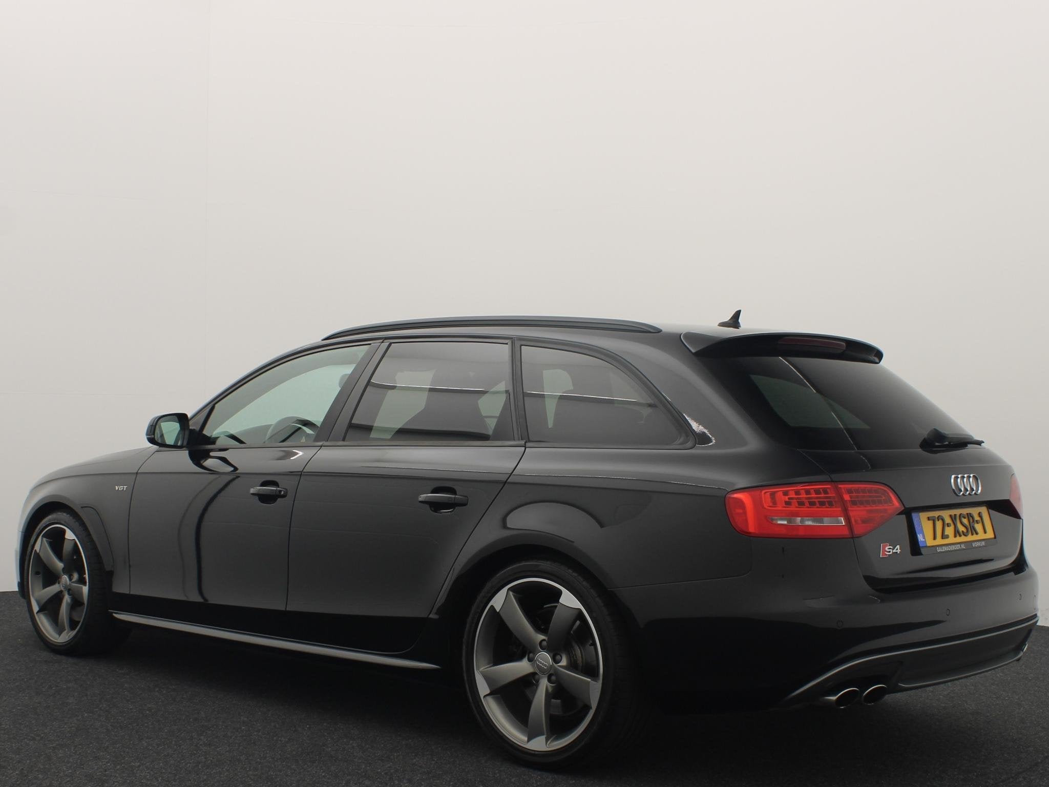 Audi A4 Avant 3.0 TFSI S4 quattro Pro Line PANORAMADAK / RS, Automaat, Gebruikt, Zwart, 2995 cc
