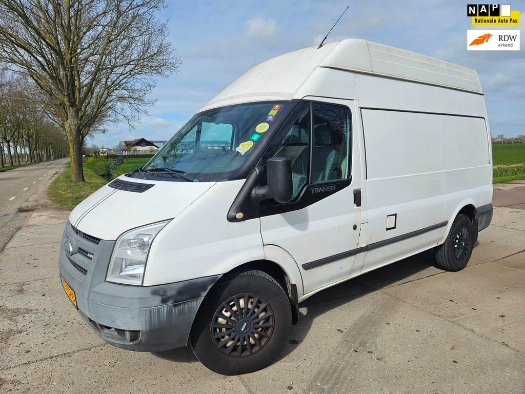 Ford TRANSIT 330M 115 HR 2.4 tdci/ achterwiel aandrijving/ b, Auto's, Achterwielaandrijving, Gebruikt, 4 cilinders, 241 €/maand