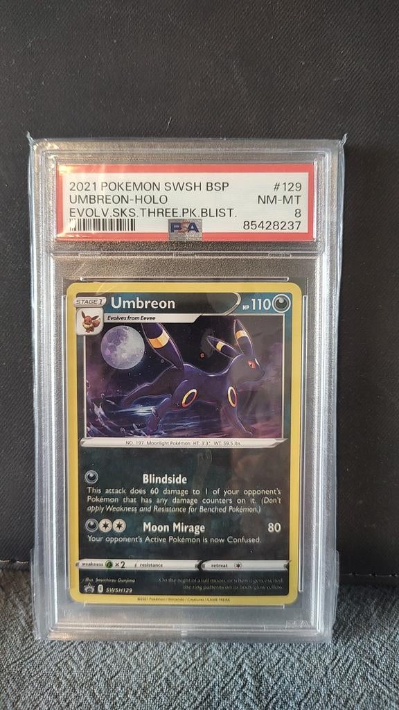 Umbreon Promo Card Evolving Skies PSA 8, Ophalen, Zo goed als nieuw
