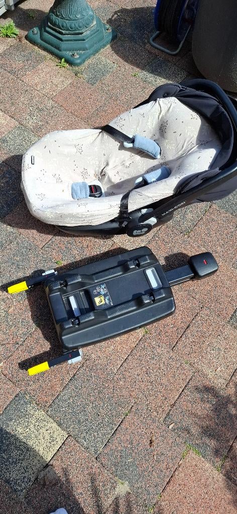 Maxi cosi + isofix houder, Ophalen, Verstelbare rugleuning, Gebruikt, Isofix