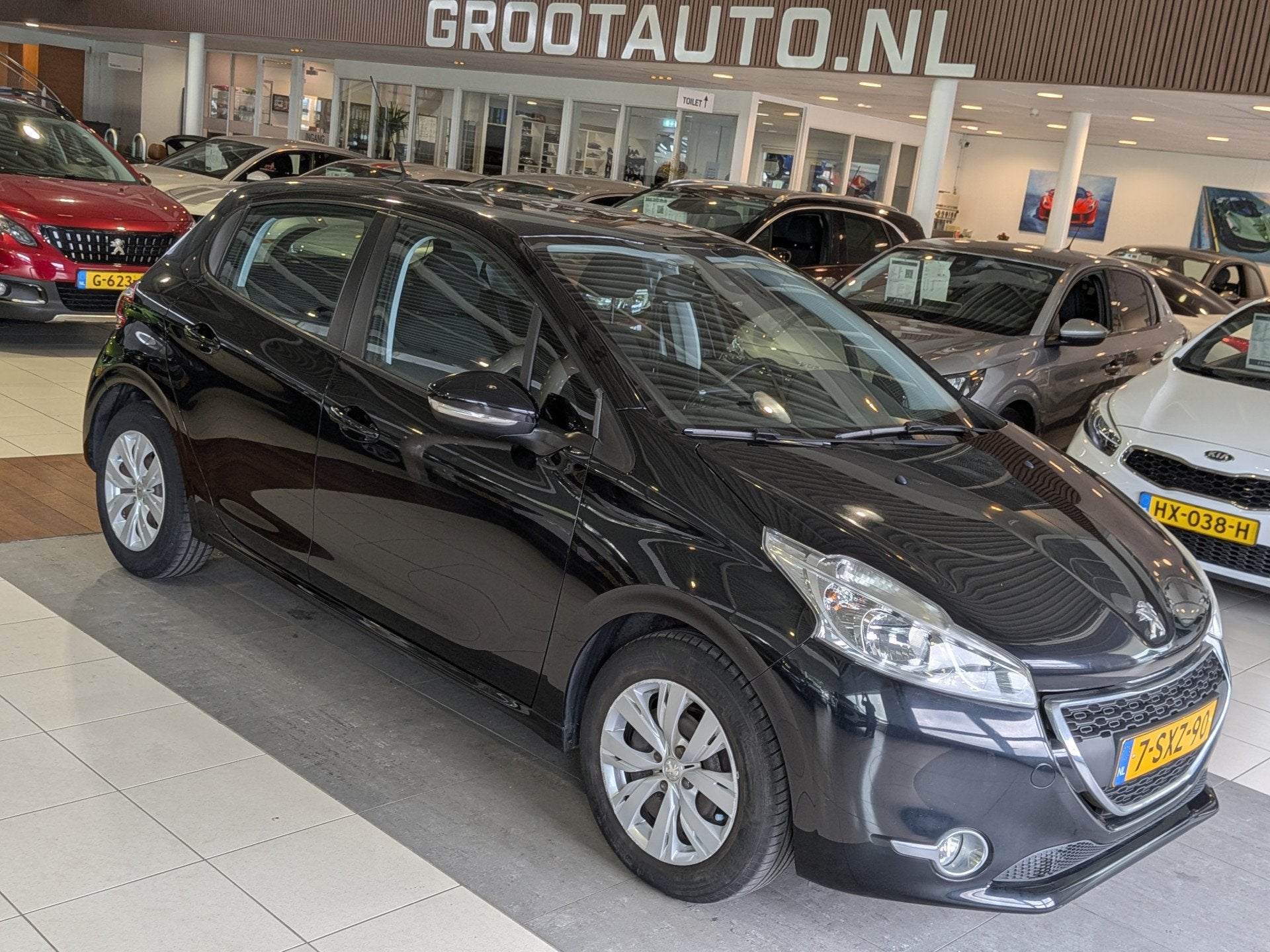 Peugeot 208 1.2 VTi Envy Dealer Onderhouden, Airco, Cruise C, Auto's, Peugeot, Voorwielaandrijving, Euro 5, Stof, Gebruikt